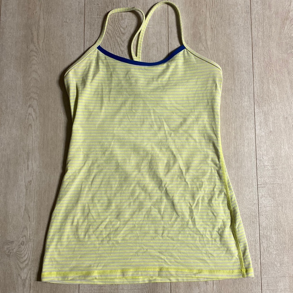 Lululemon tank🌼